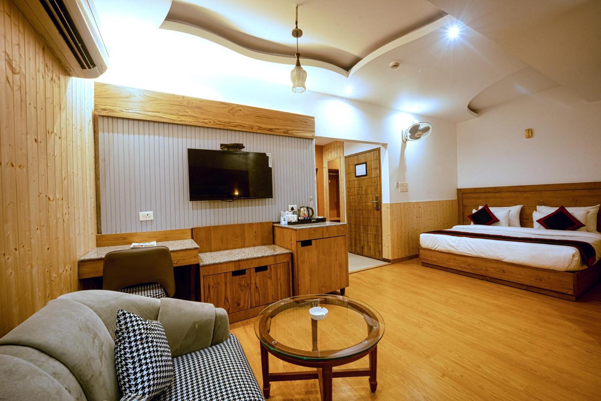 Grand Legacy Beacon, Dehradun Ξενοδοχείο Εξωτερικό φωτογραφία
