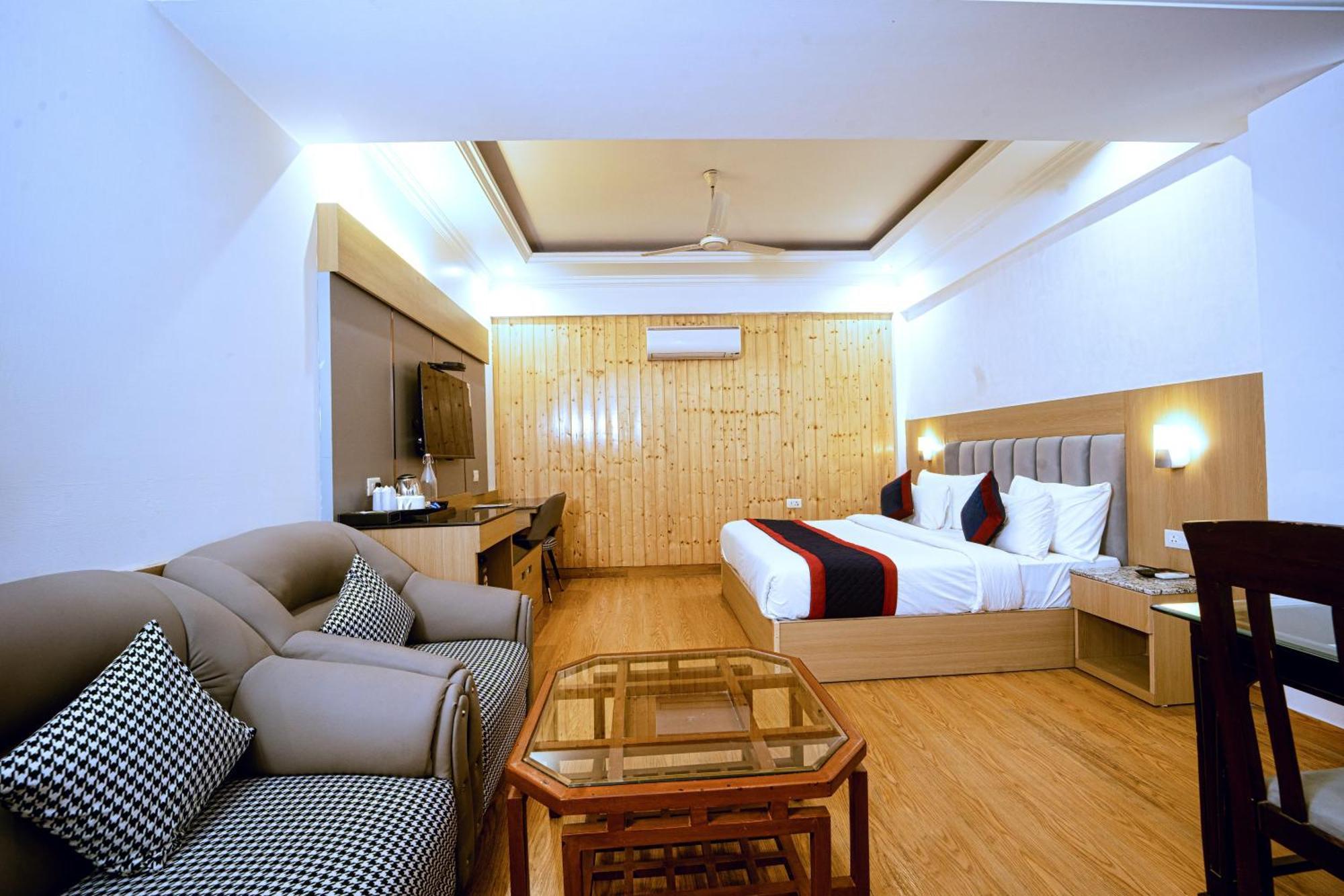 Grand Legacy Beacon, Dehradun Ξενοδοχείο Εξωτερικό φωτογραφία